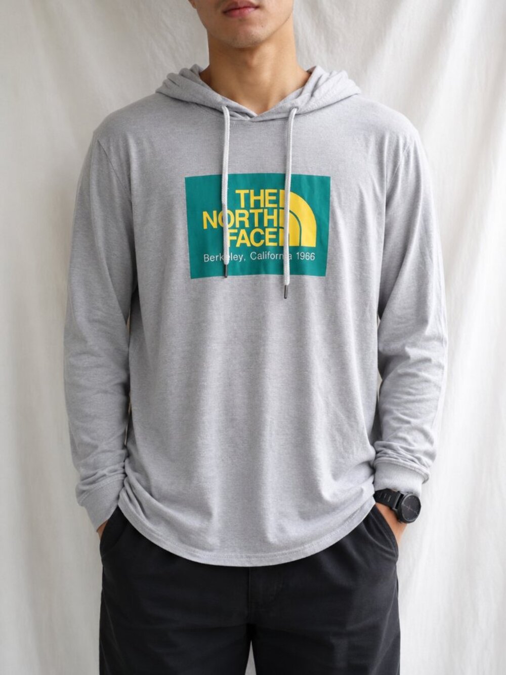 The North Face Berkeley California Lightweight Hoodie in Gray — Women's L